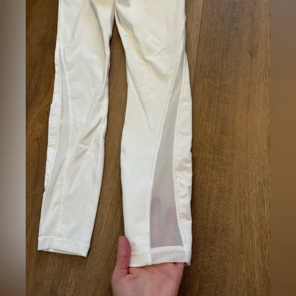 Lululemon train time leggings - Picture 3 of 5